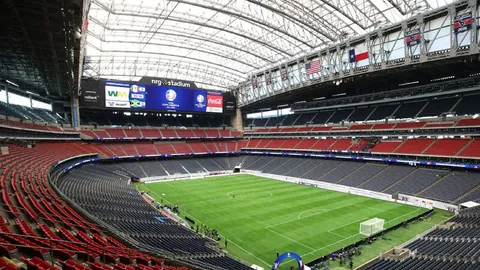 “浙中反败为胜，巴斯揽27分9板，克里斯砍下30分10助，盖利错失关键追分球。”